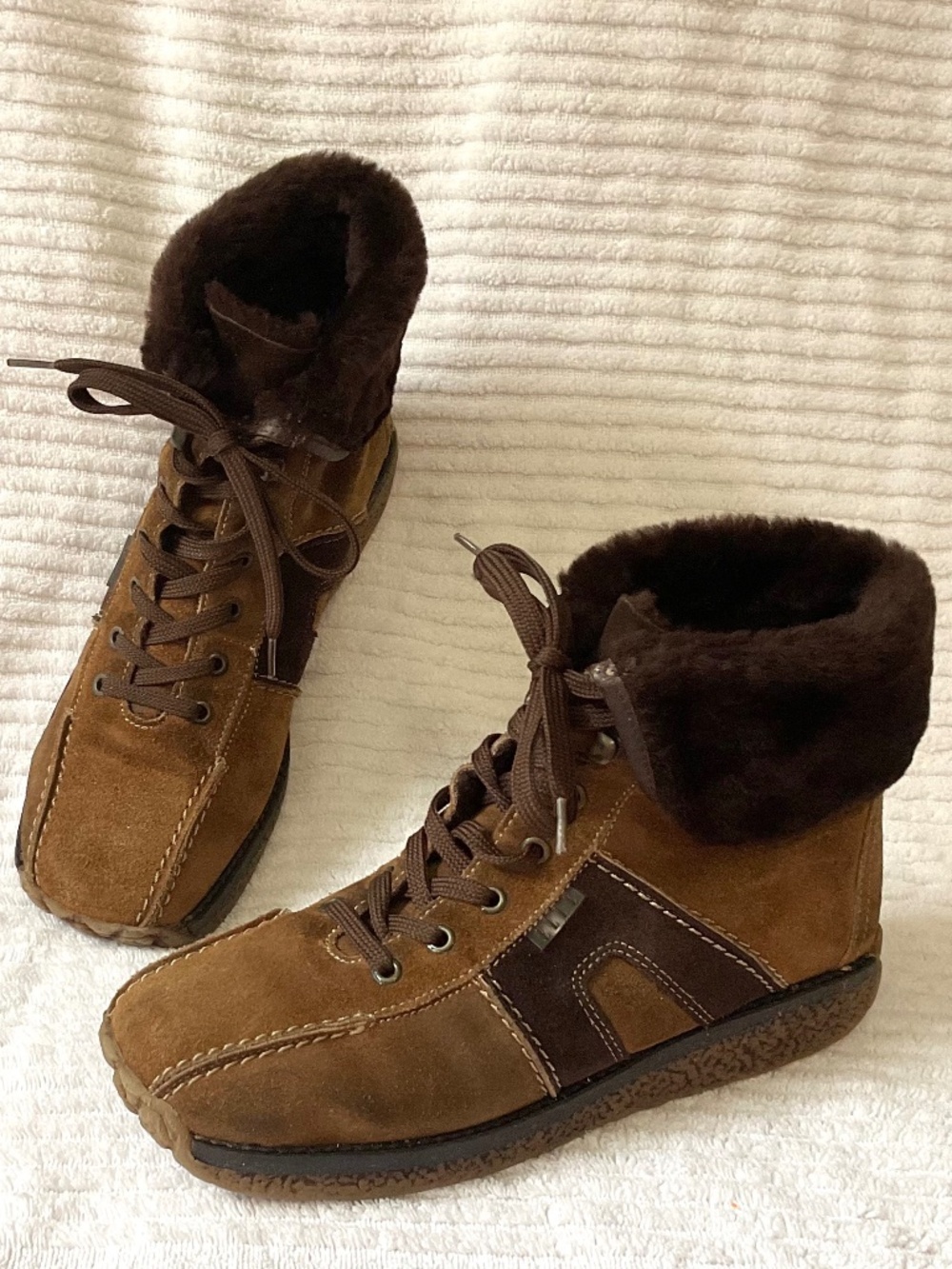 ELLE Vintage Brown Suede Lace Up Boots Square Toe Mid Calf Outer Sole Size 8